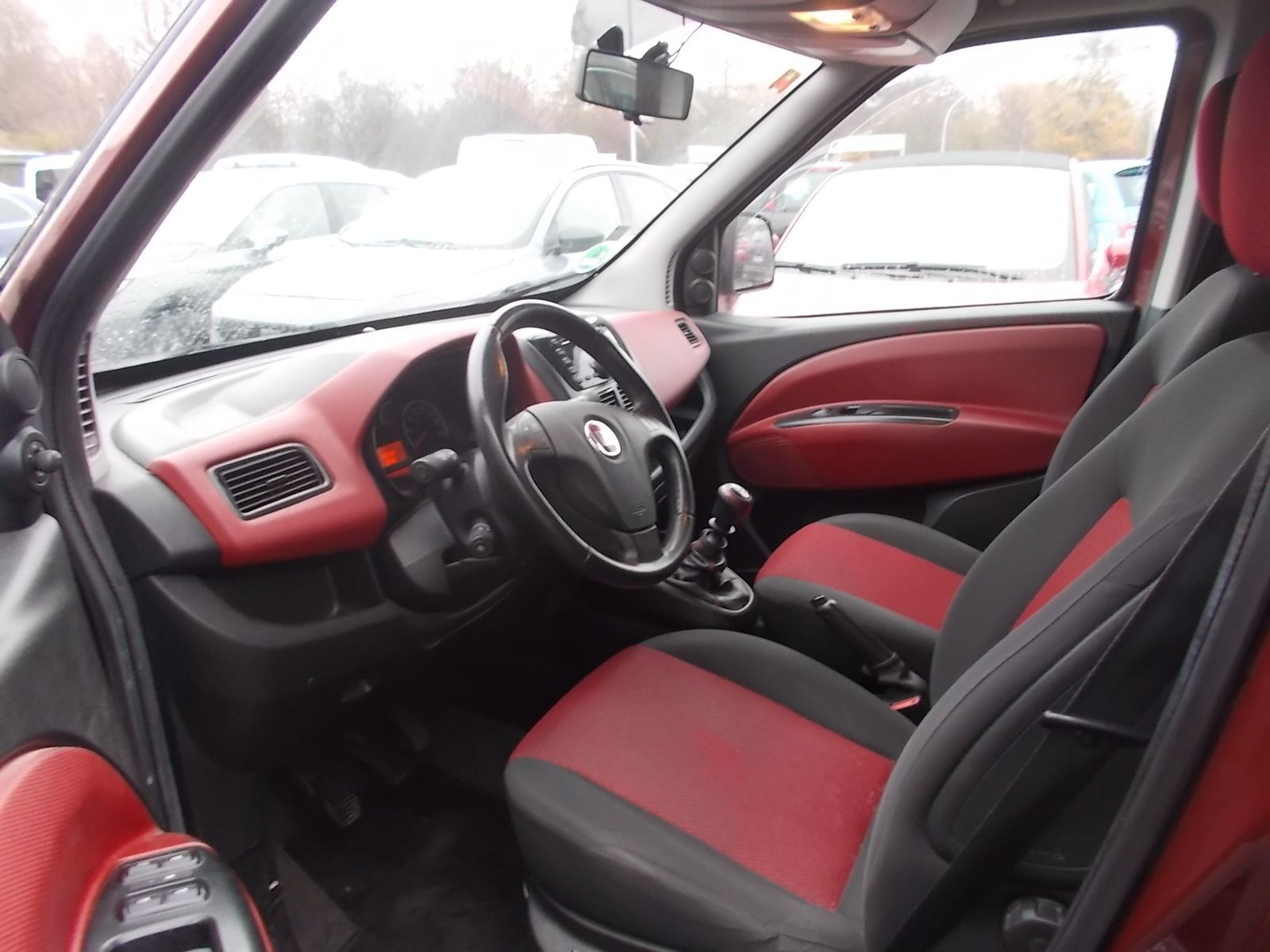 Fahrzeugabbildung Fiat Doblo 1.4 T-Jet 16V Natural Power