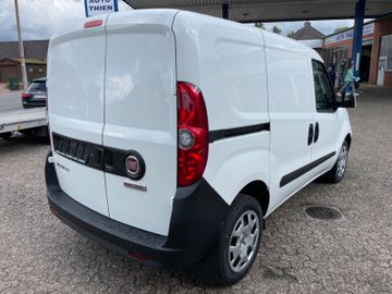 Fahrzeugabbildung Fiat Doblo SX Kasten 1.6 Klima/Apple Car Play