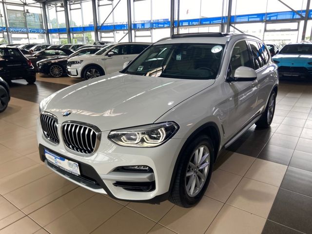 BMW X3 xDrive 30e xLine Pano. HUD LED ACC Leder BLIS