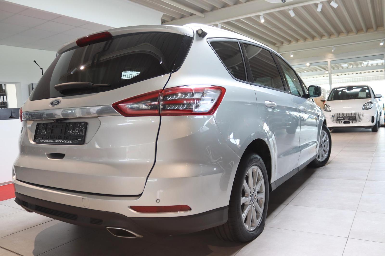Ford S-MAX 2.0 Trend ehemal. POLIZEIWAGEN