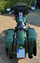 Harley-Davidson RoadKing CVO - Motorräder in Berlin