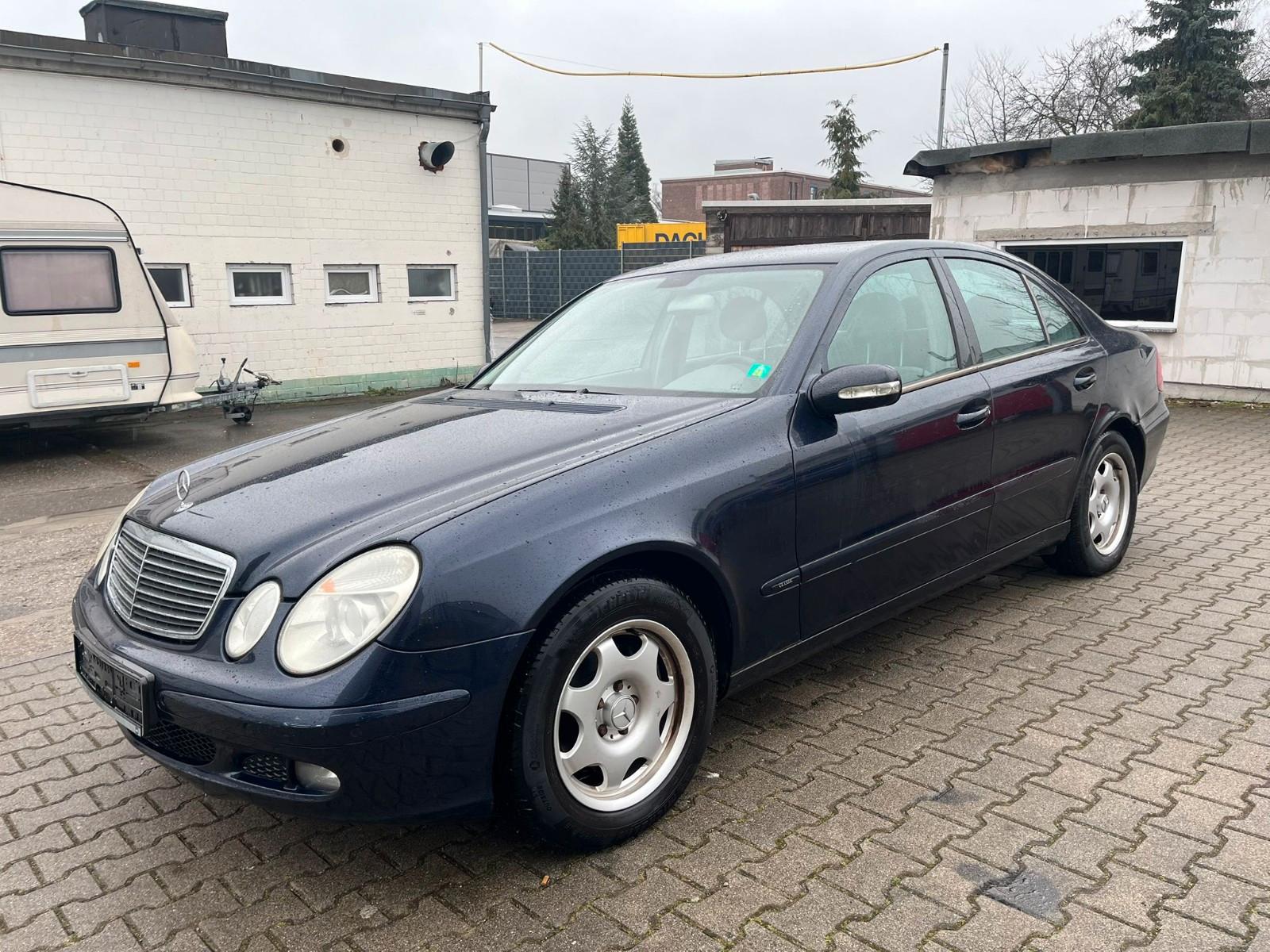 Mercedes-Benz E 220 AUTM.