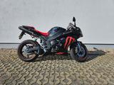 Yamaha R1 (RN19) mit Mivv Oval Carbon - Offers