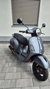Vespa GTS 300 Super Sport HPE, Akrapovic, 1. Hand - VESPA GTS 300 HPE SUPER SPORT