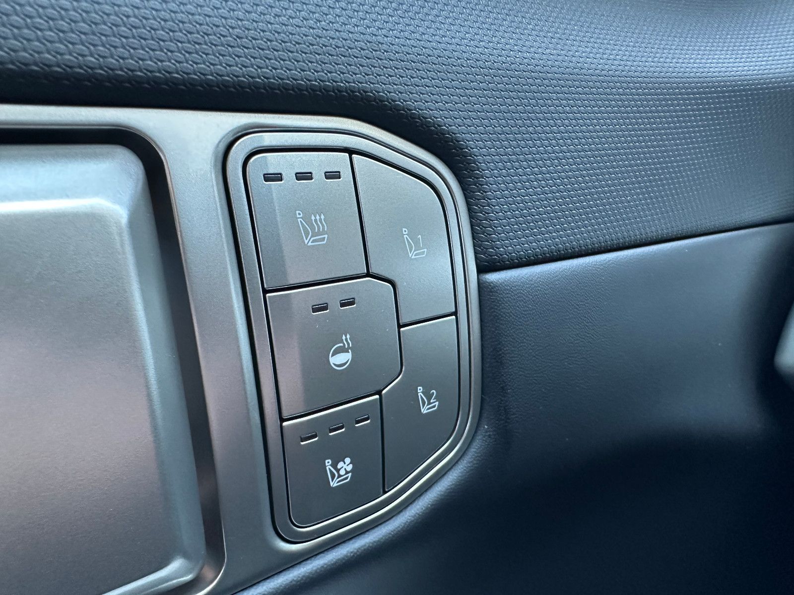 Fahrzeugabbildung Kia EV4 81 FWD GTL DWP COM CON GD