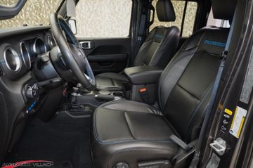 Jeep Wrangler - 12