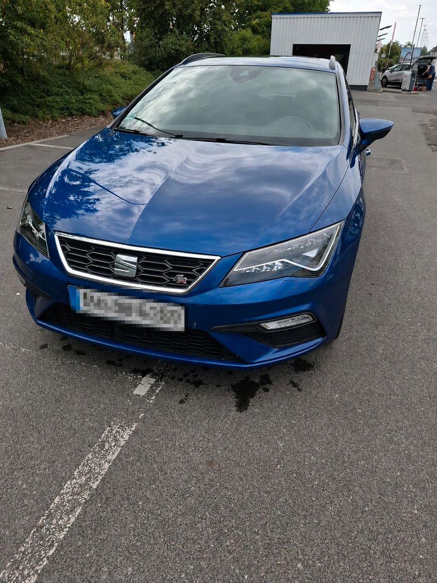SEAT Leon ST 1.8 TSI 132kW Start&amp;Stop FR DSG FR