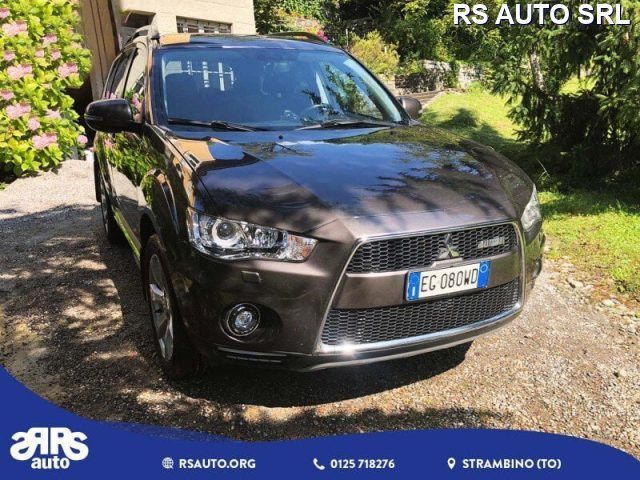 Mitsubishi MITSUBISHI Outlander 2.2 DI-D Instyle DPF 7 p.ti