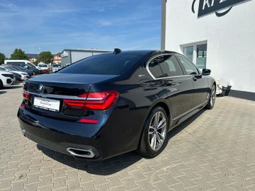 BMW 740 - 5