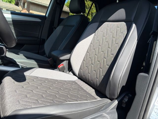 Fahrzeugabbildung Volkswagen T-Roc 1.5 TSI DSG GOAL LED KAMERA AHK IQ.DRIVE S