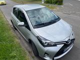Toyota Yaris 1,33-l-Dual-VVT-i CVT Club Club - Toyota Yaris: Allradantrieb