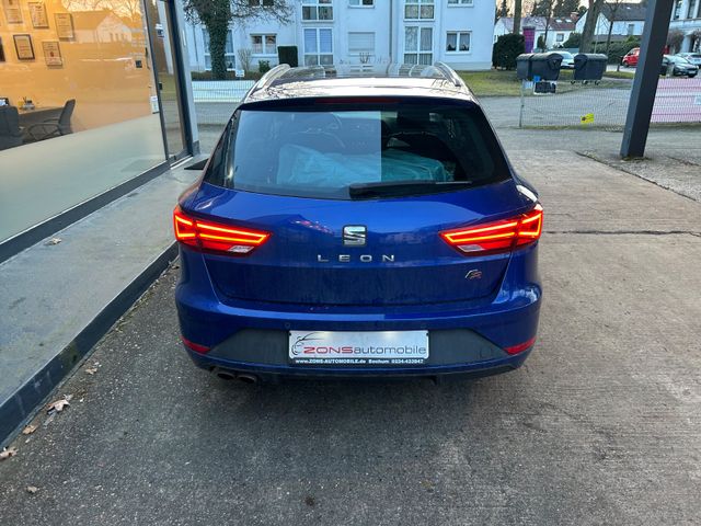 Fahrzeugabbildung Seat Leon ST FR+Leder+Navi+Panoramadach+CarPlay+BT
