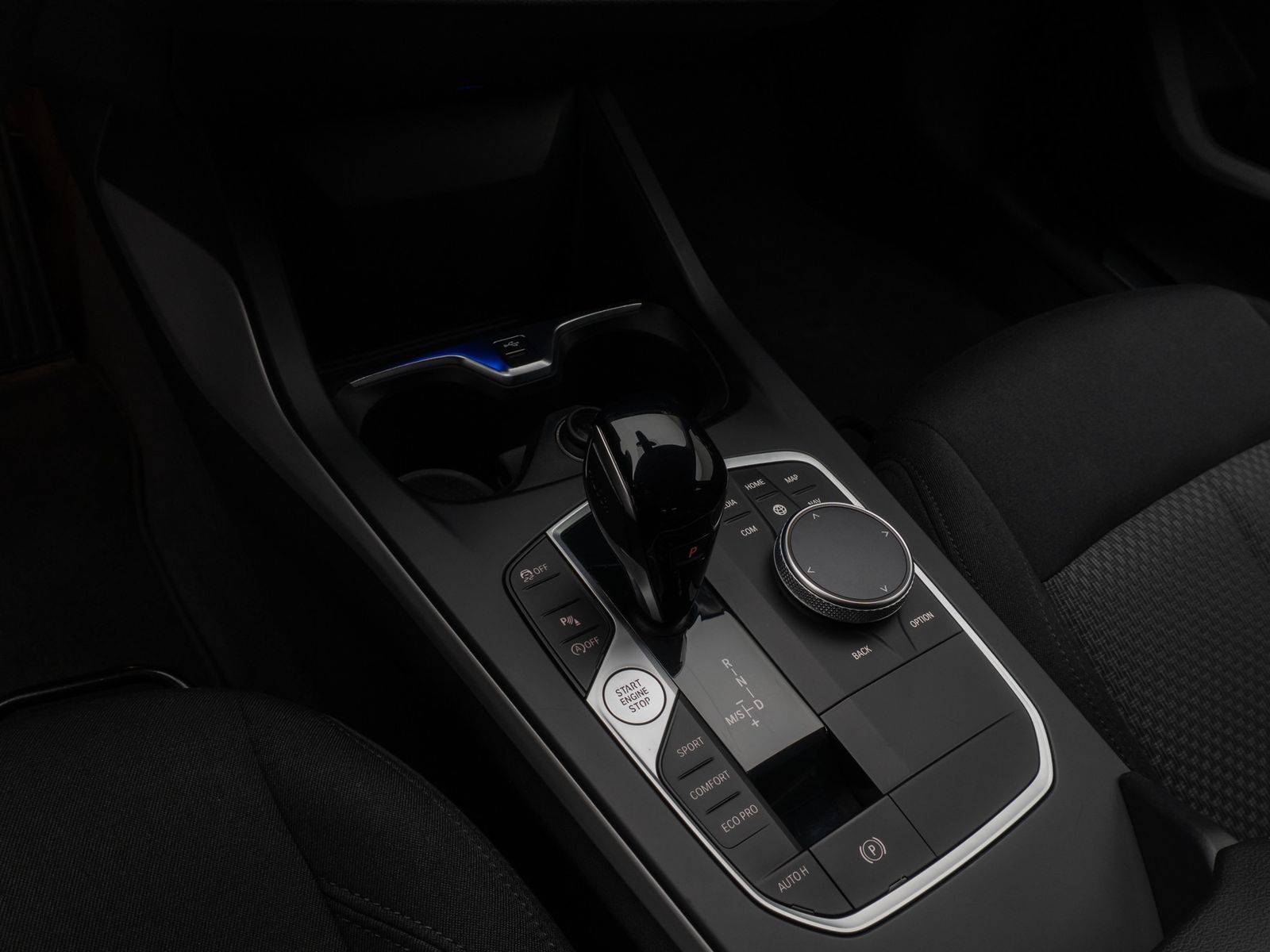 Fahrzeugabbildung BMW 118i GeschwindigReg LED PDC CockpitPro DAB WLAN