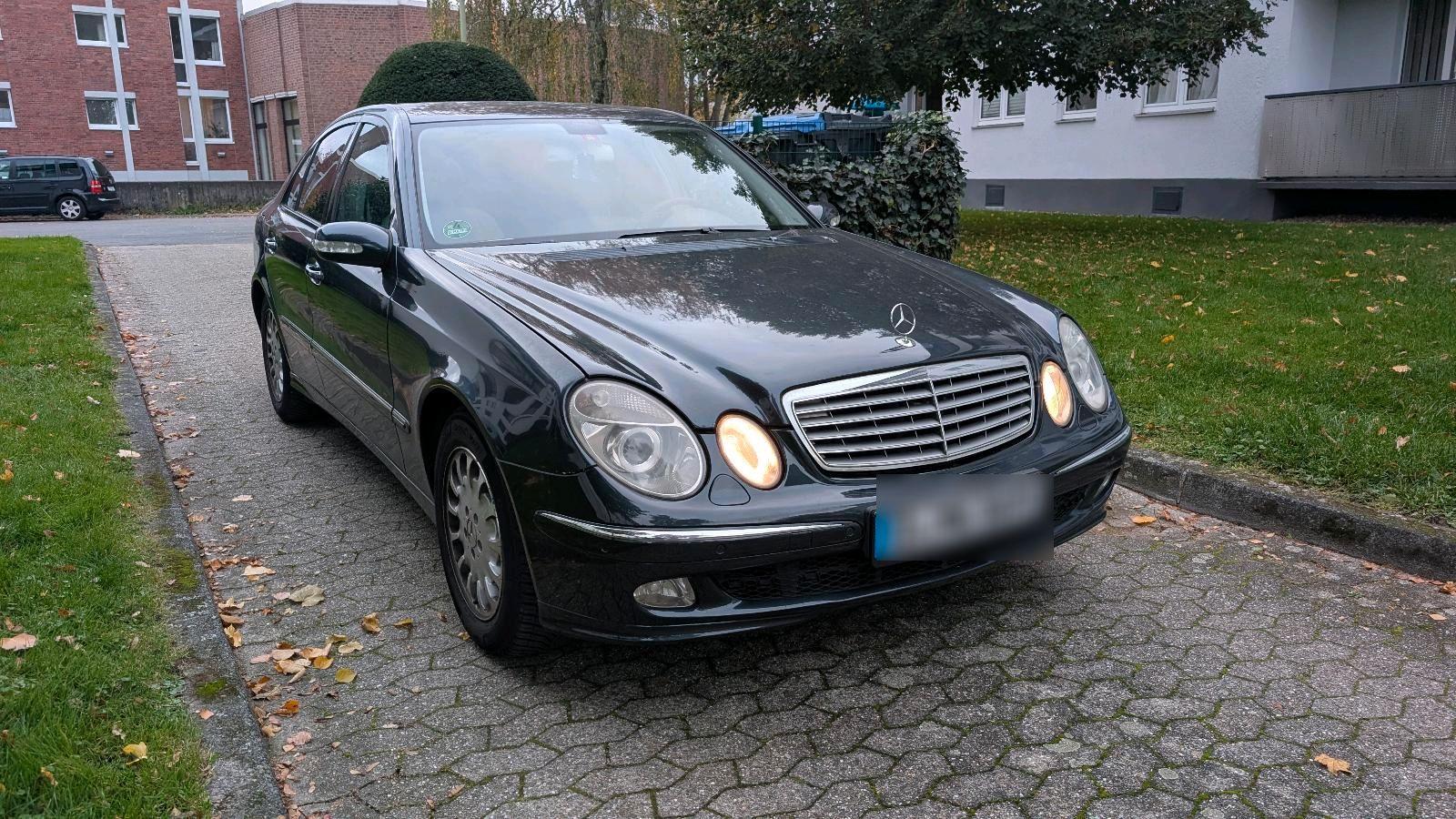 Mercedes-Benz E 240