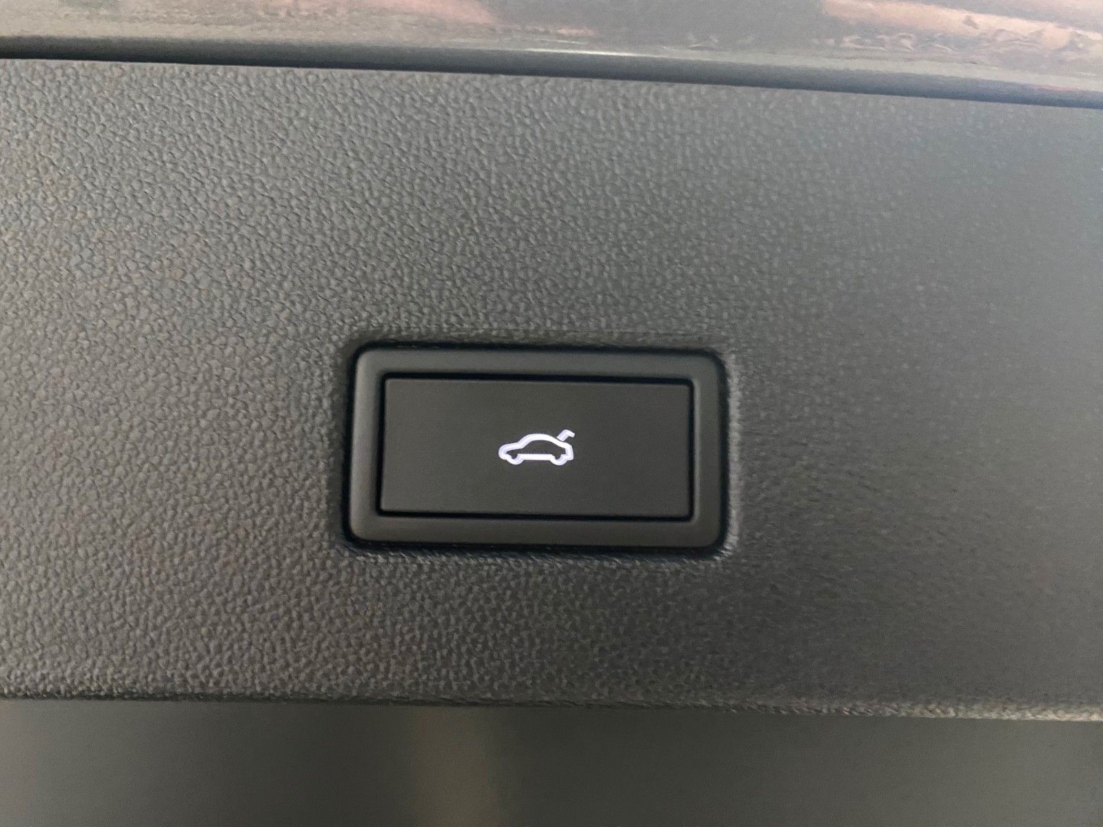 Fahrzeugabbildung Volkswagen T-Roc 2.0 TSI DSG 4MOTION R-Line+AHK+Black Style