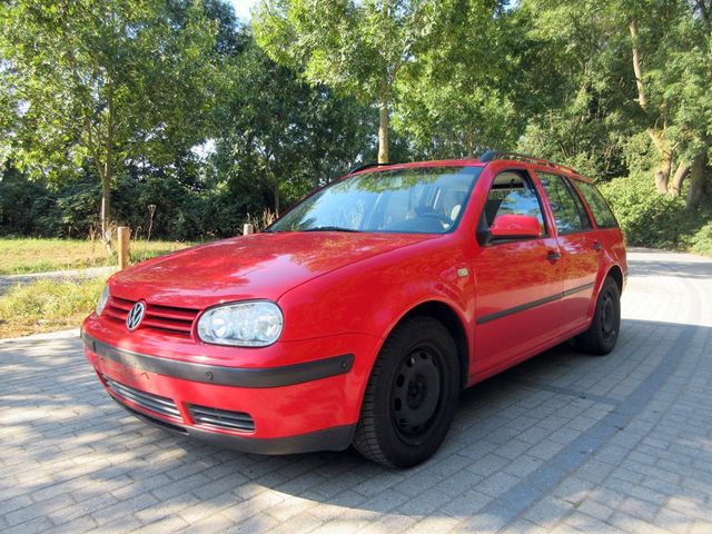 Volkswagen Golf 1.6 Variant Aut.SD ZV! VB