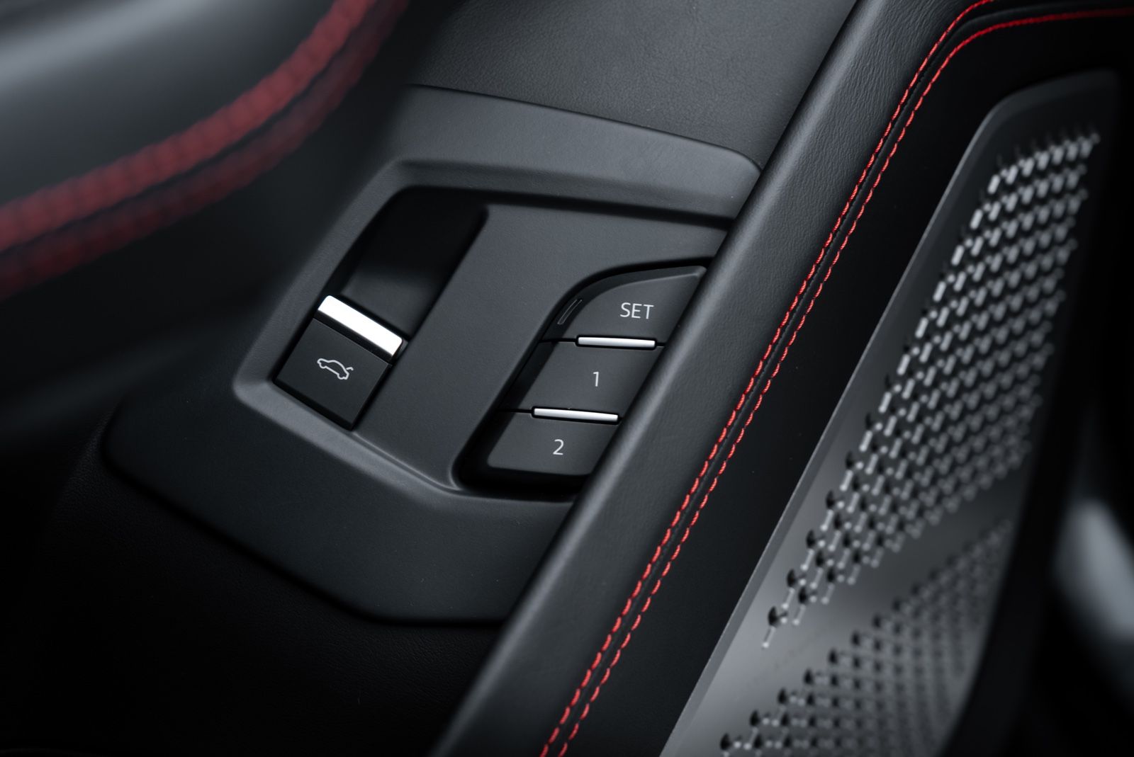 Fahrzeugabbildung Lamborghini Urus PANO/BANG&OLUFSEN/NIGHT VISION