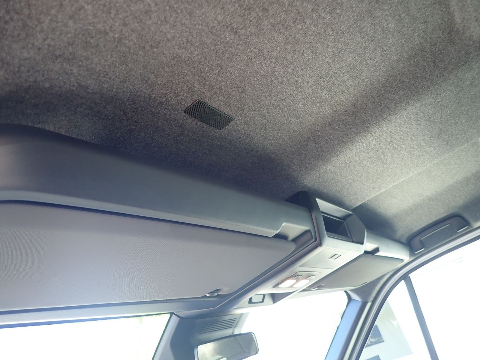 Fahrzeugabbildung Renault Master Werkseitige Umbauten FWD 3-Seitenkipper D