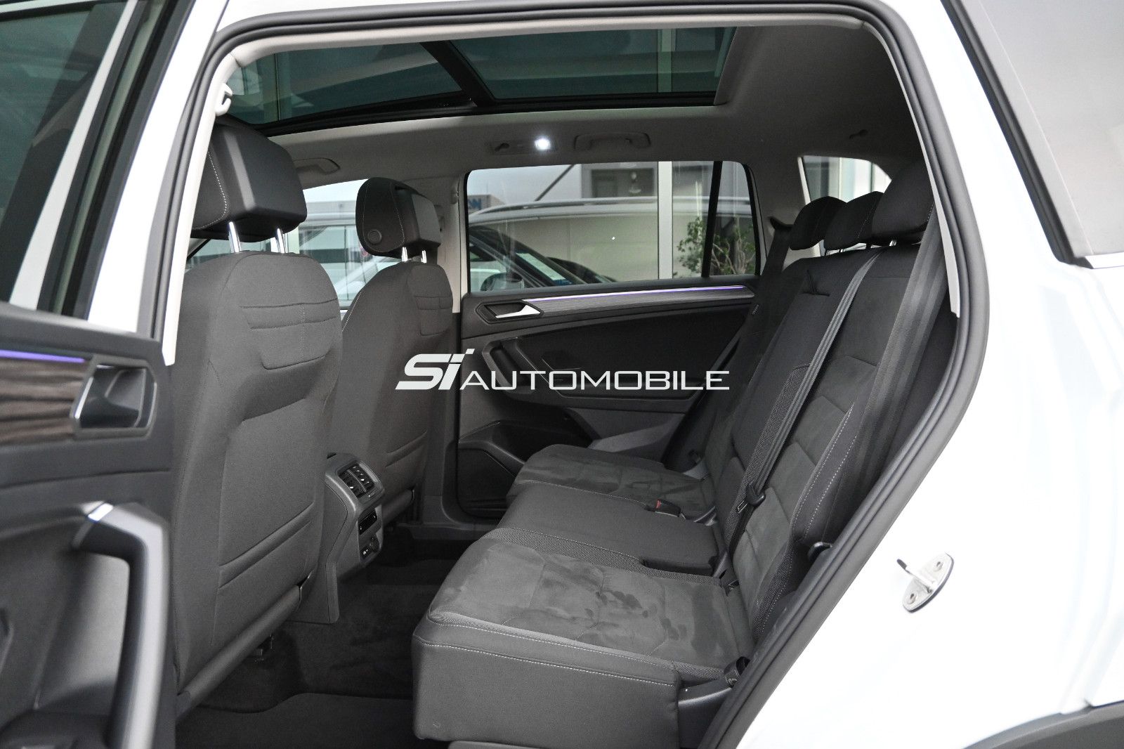 Fahrzeugabbildung Volkswagen Tiguan Allspace 2.0 TDI DSG 4M. °AHK°STHZ°PANO°