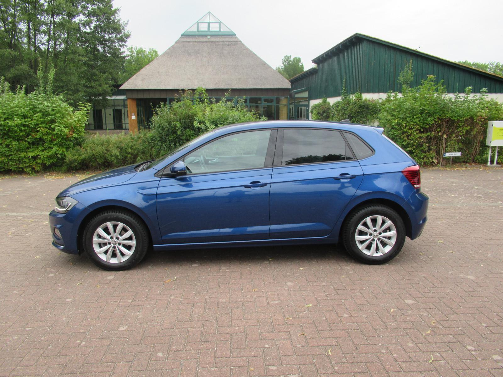 Volkswagen Polo VI Highline 1,0 TSI DSG LED KAMERA PDC NAVI