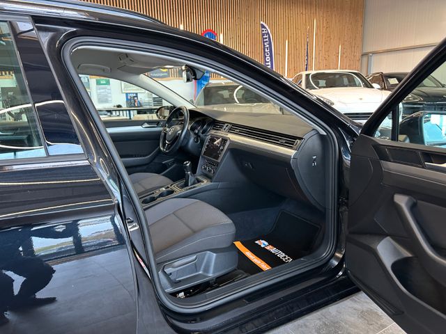 Volkswagen Passat Variant 1.6 TDI DSG *1.HAND*