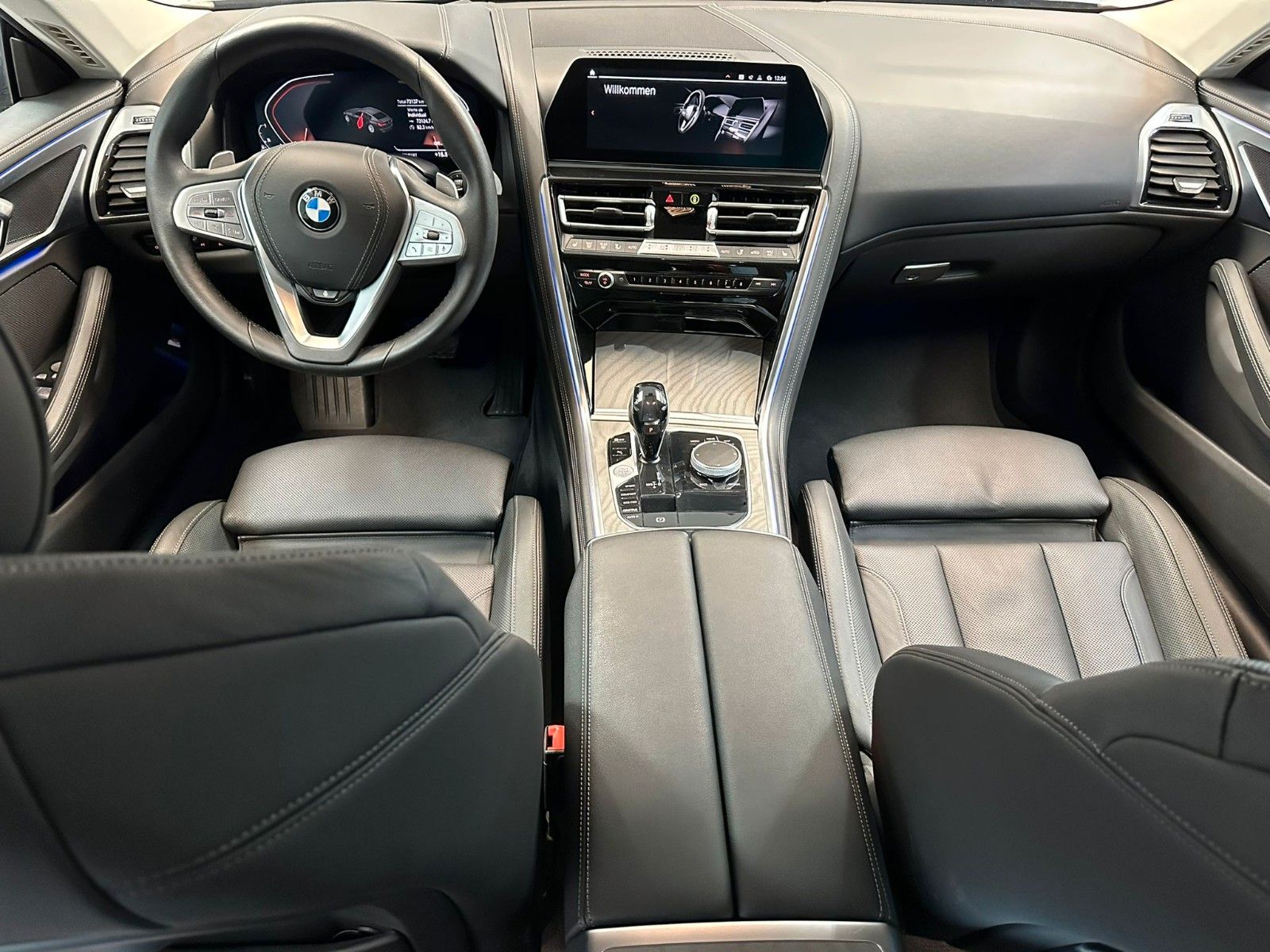 Fahrzeugabbildung BMW 840d xDrive Gran Coupé PANO*SPORT*20"*M-Fahrwerk