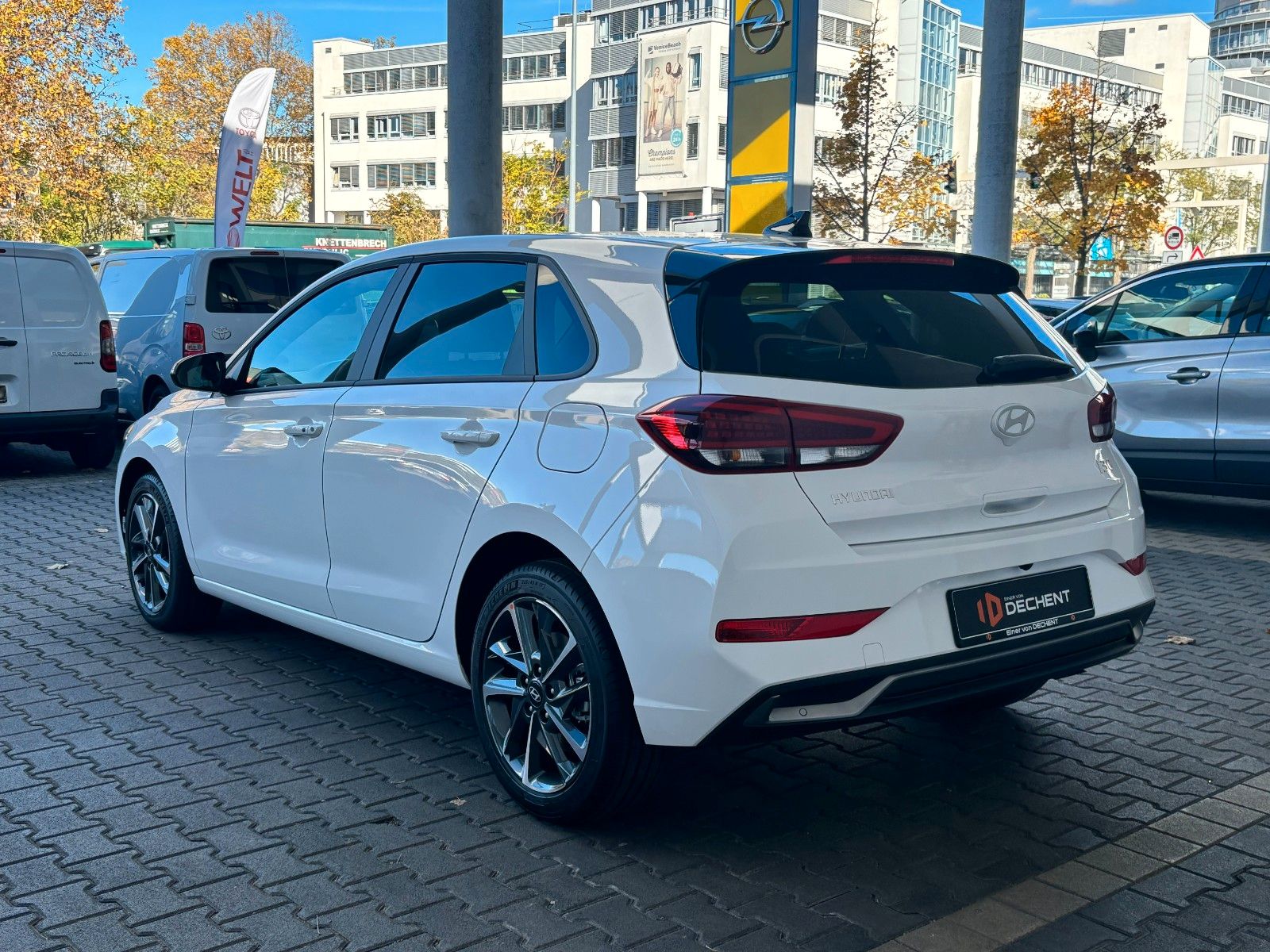 Fahrzeugabbildung Hyundai i30 Advantage Plus-Paket Toterwinkel/Navi!