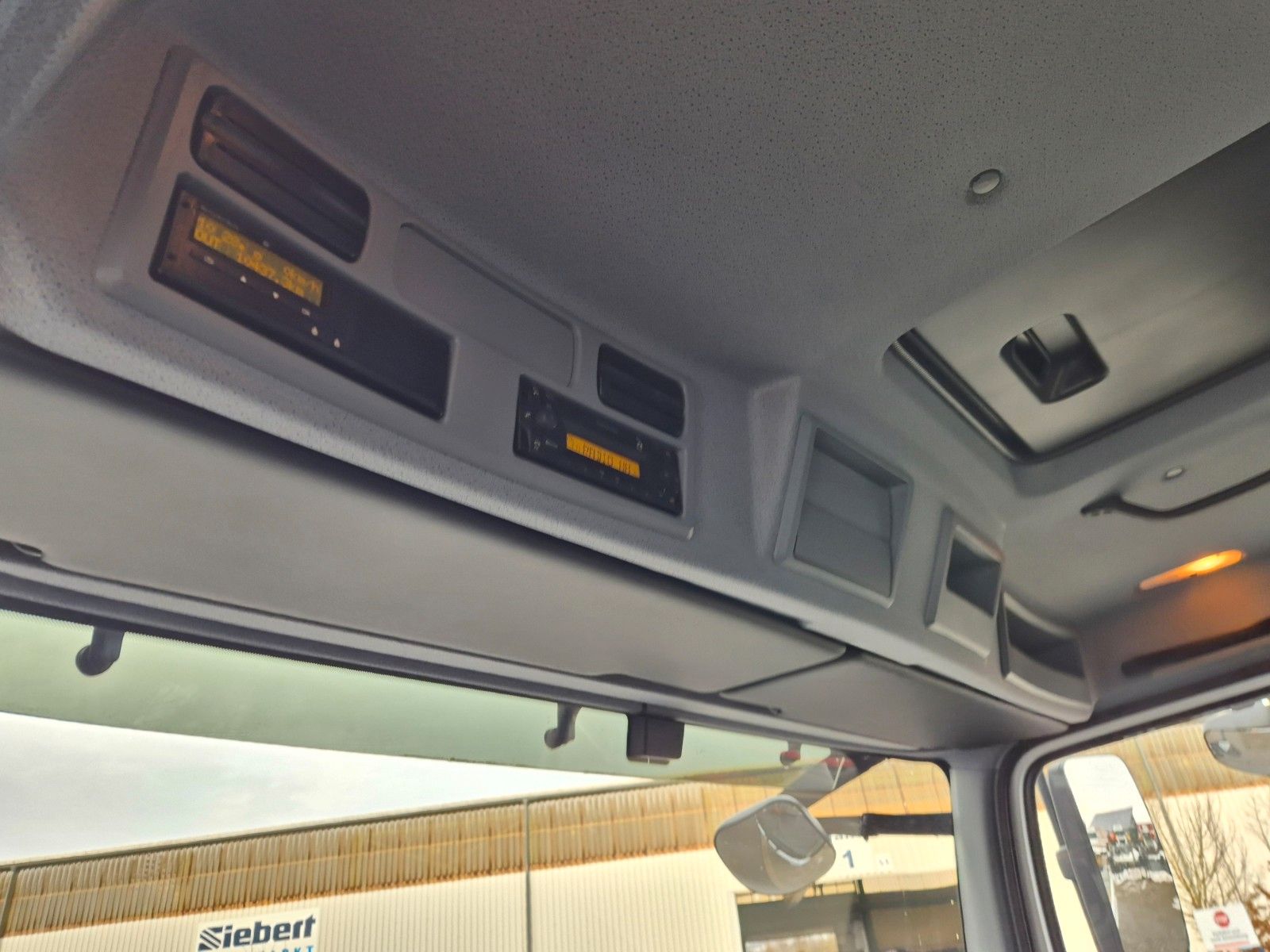 Fahrzeugabbildung Mercedes-Benz Atego 821 K 4x2 Meiller 2x AHK RUL Klima 3 Sitz