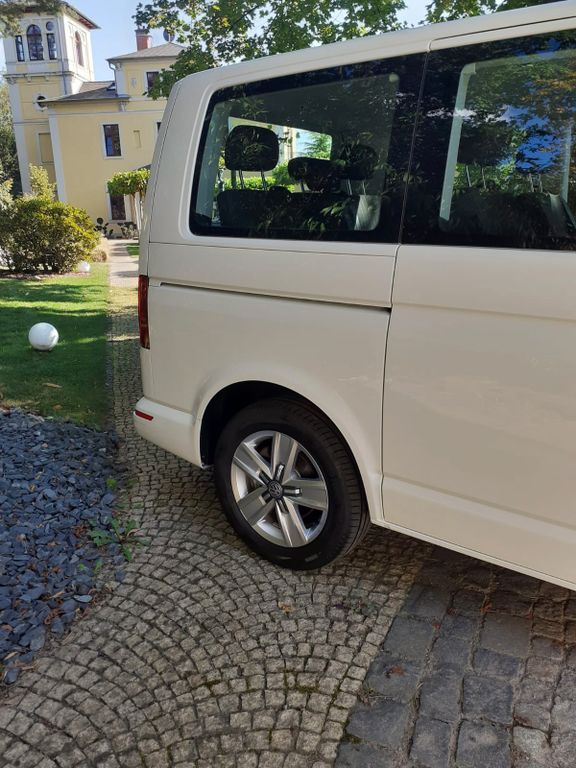 Image of Volkswagen T6 Multivan