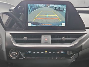 Lexus UX - 12