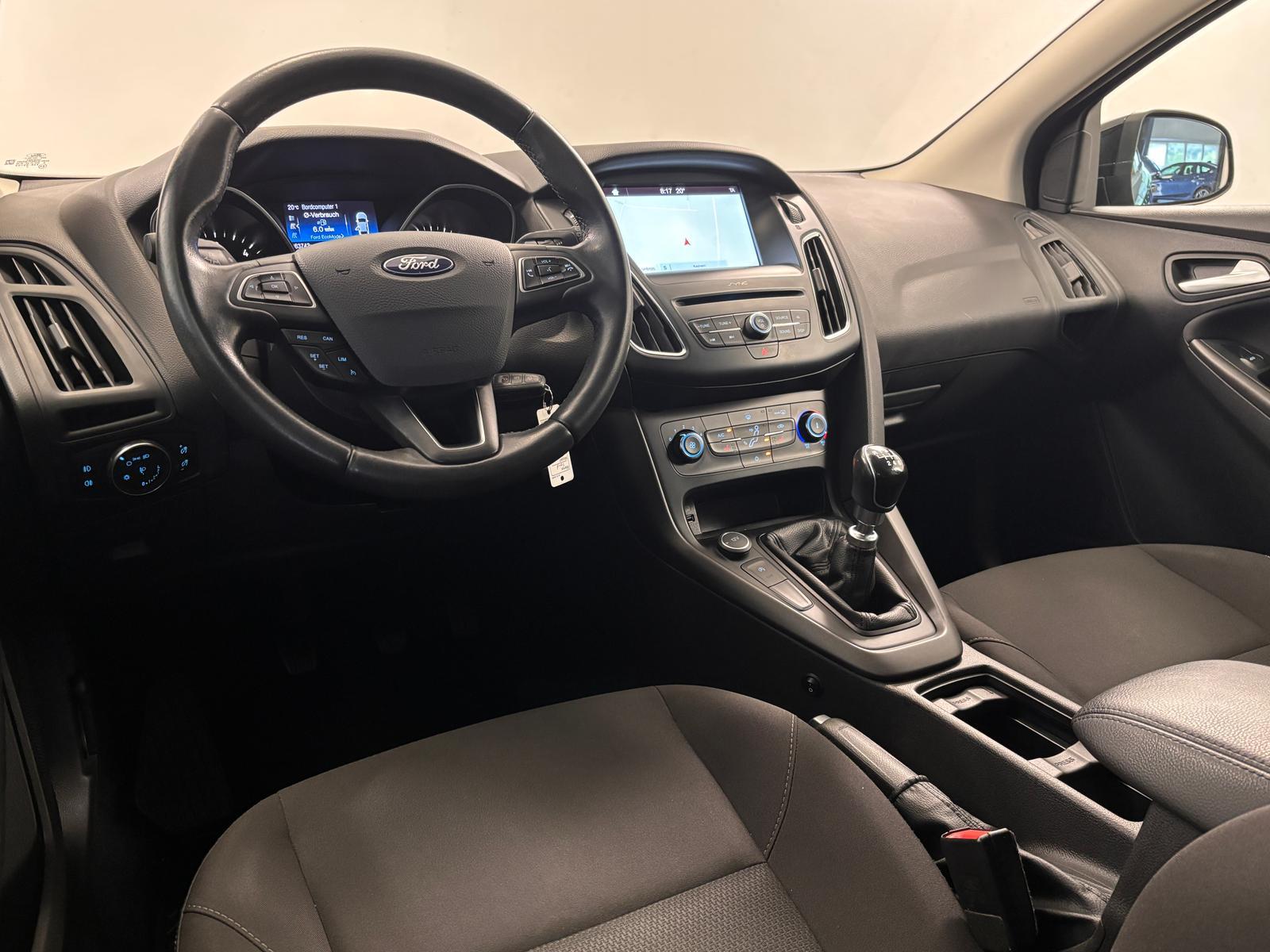 Ford Focus TDCi*Klima*Navi*SHZ*PDC*2.Hand*