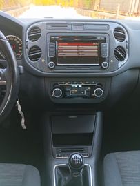 Volkswagen Tiguan - 7