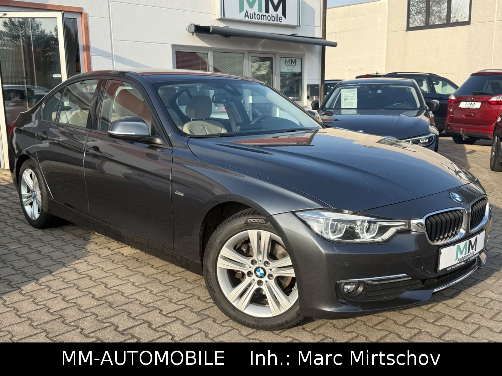 BMW 320d Lim. Sport Line-NAVI-LED-LEDER-PDC-SHZ-TEMP