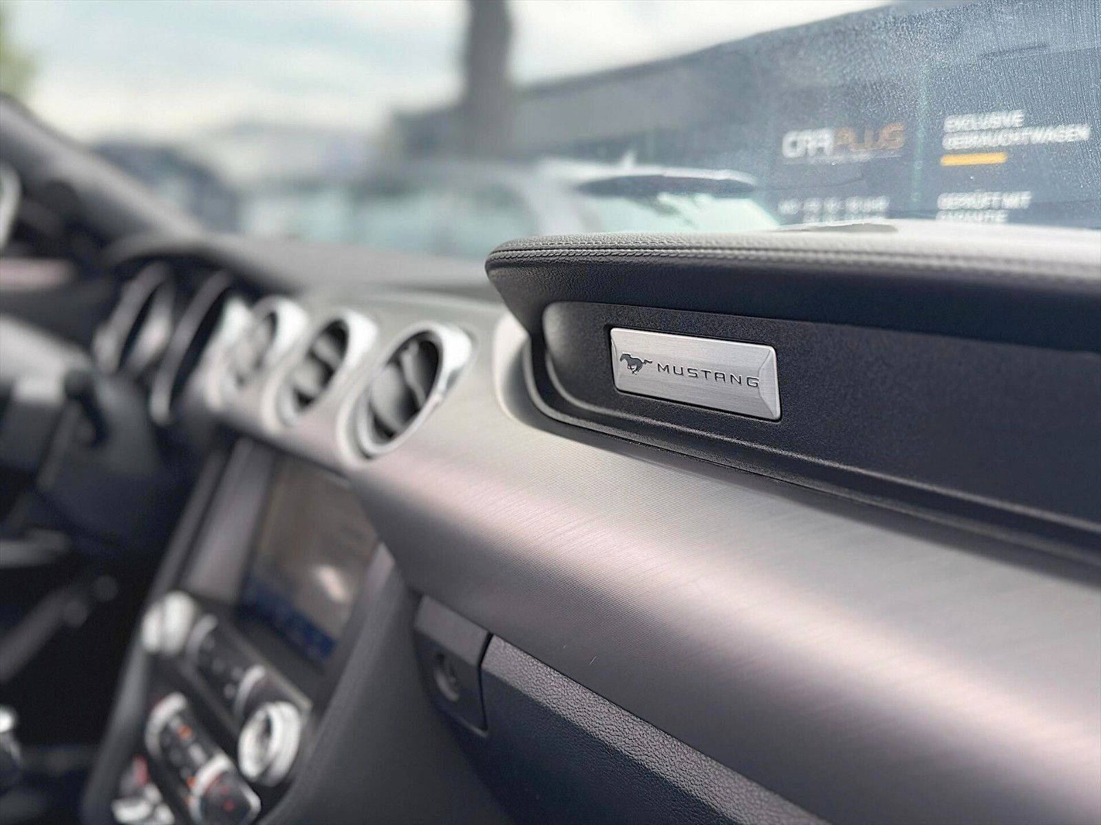 Fahrzeugabbildung Ford Mustang Shelby GT 500 Sport Cabrio Premium LED