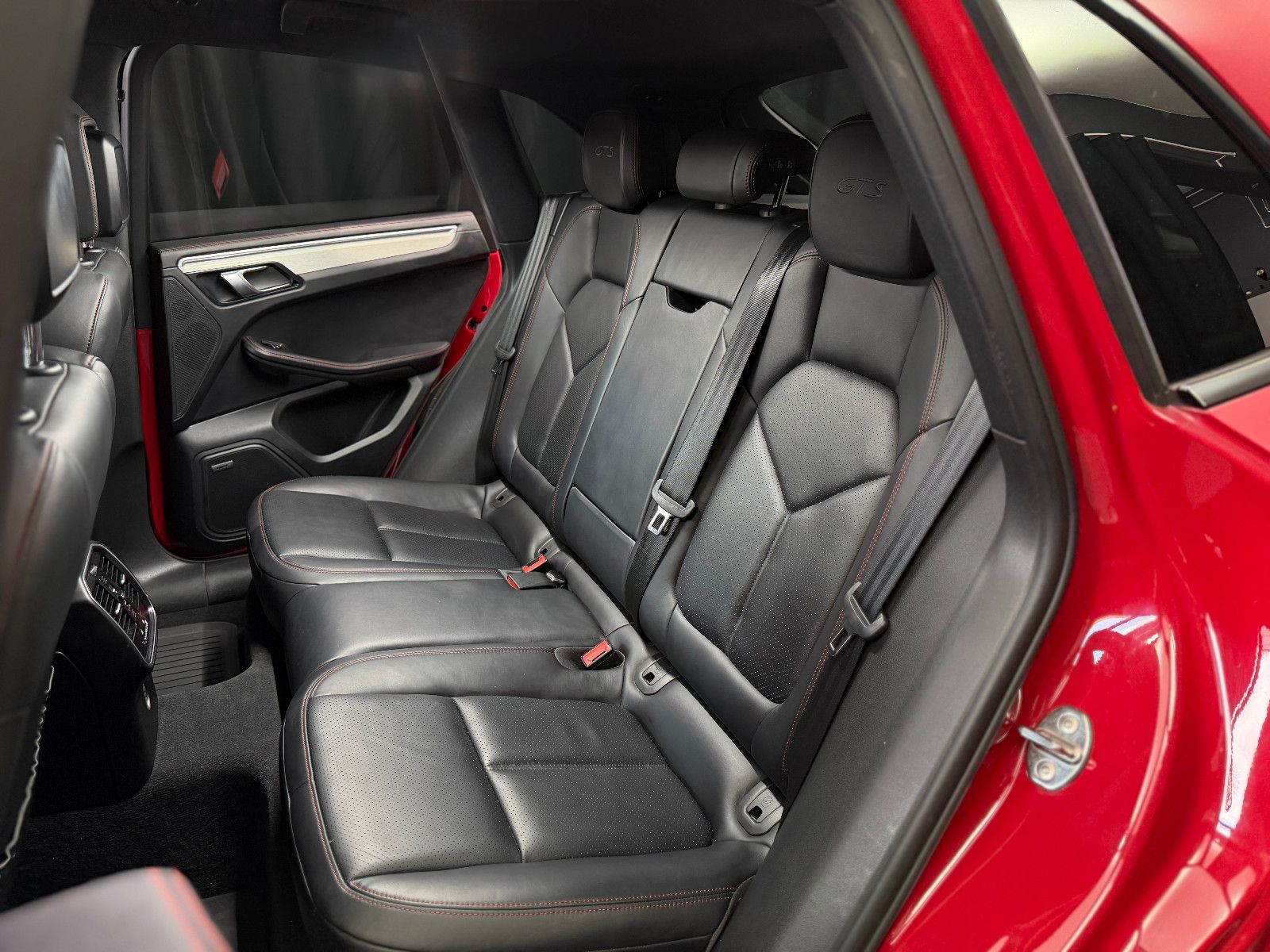Fahrzeugabbildung Porsche Porsche Macan GTS |BOSE|360°|SITZBELÜFTUNG