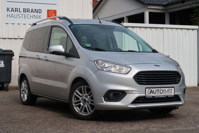 Ford Tourneo Courier 1.5TDCi Titanium *5-SITZER *NAVI