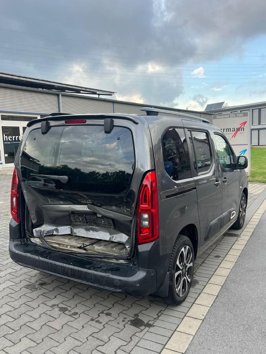 Citroën Berlingo PureTech 130 S&S SHINE M EAT8 SHINE