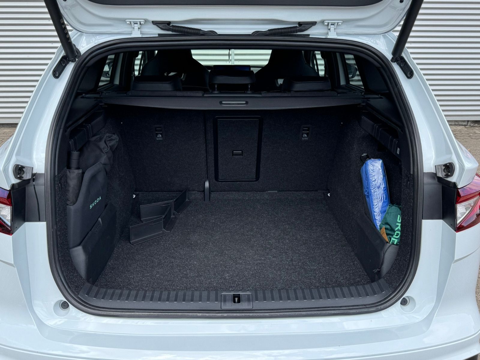 Fahrzeugabbildung SKODA Enyaq 85 x Sportline