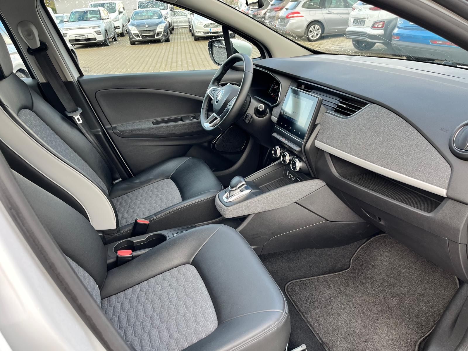 Fahrzeugabbildung Renault ZOE°Experience°52 kWh°Winterpaket°Kamera°LED°