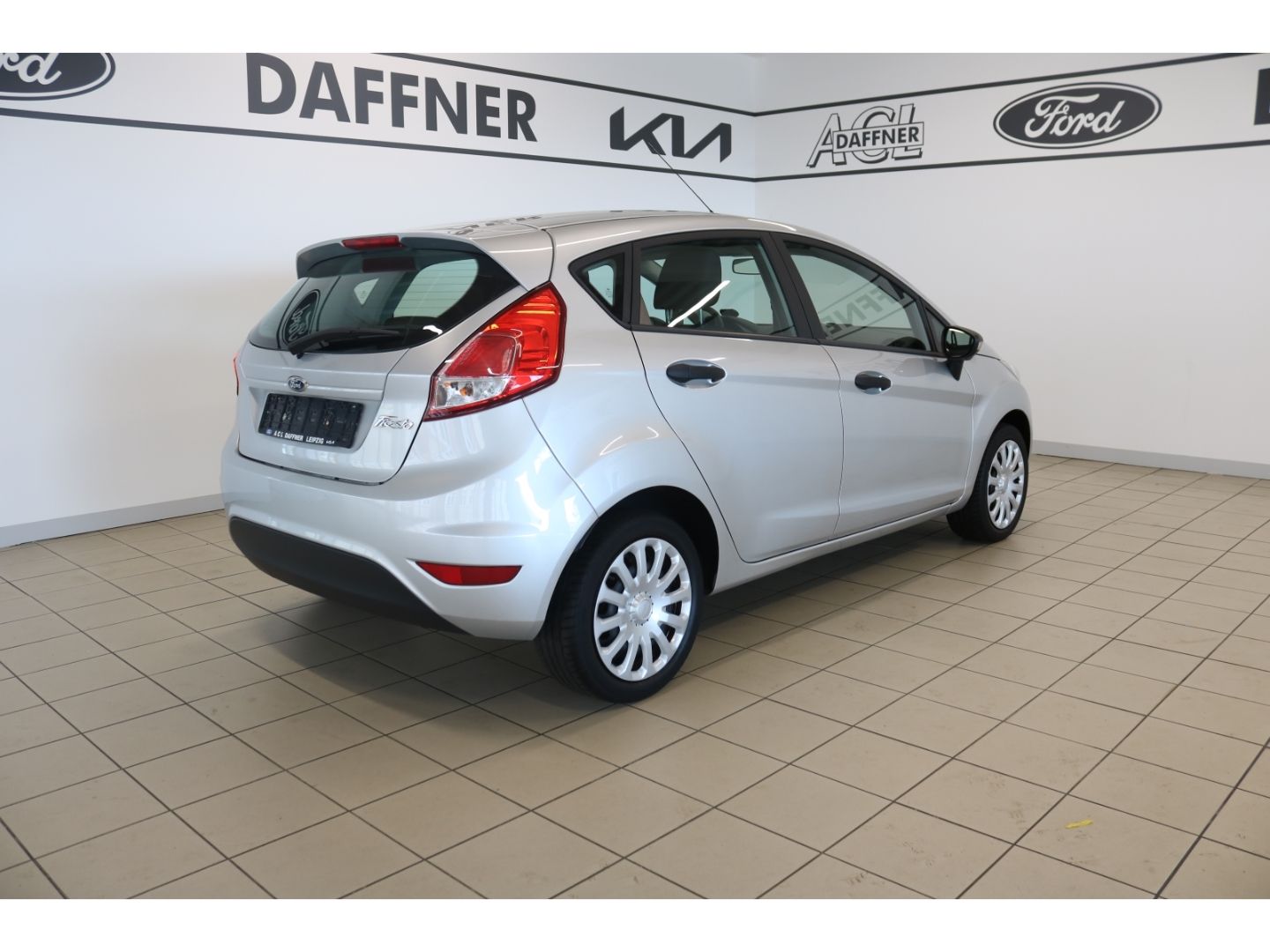 Fahrzeugabbildung Ford Fiesta 1.6L Duratec Automatik Klimaanlage
