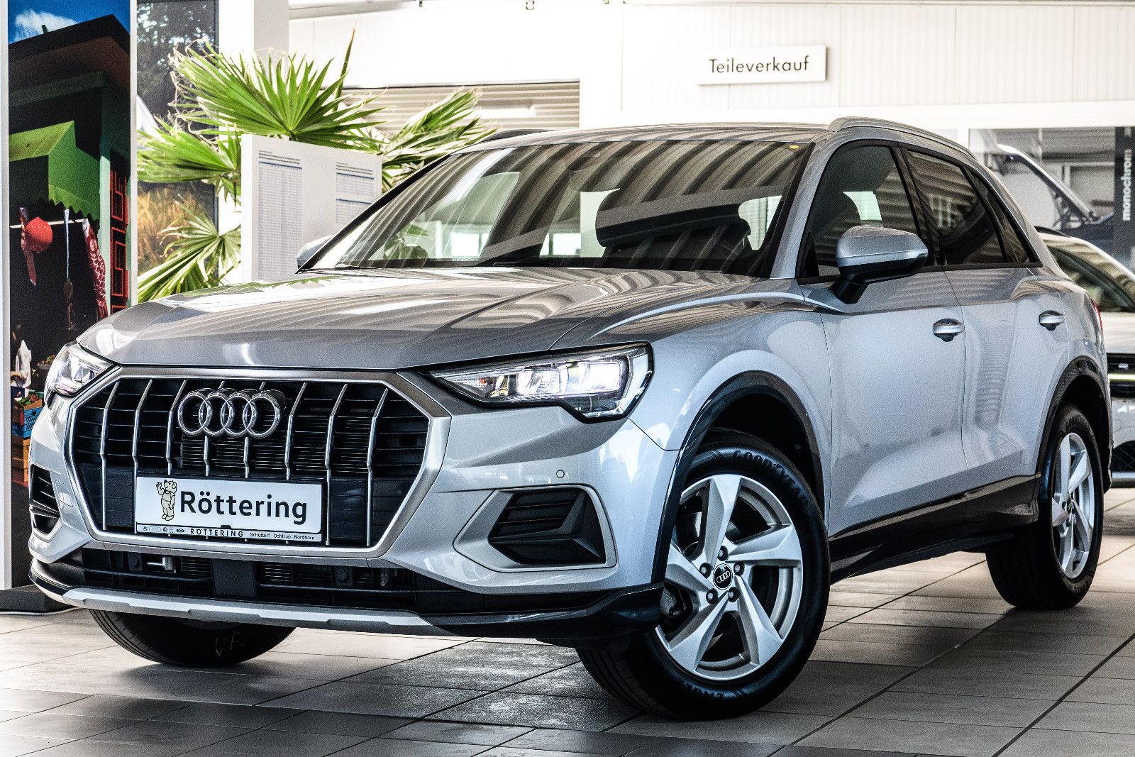 Fahrzeugabbildung Audi Q3 35 TFSI advanced +LED +elektr. Klappe