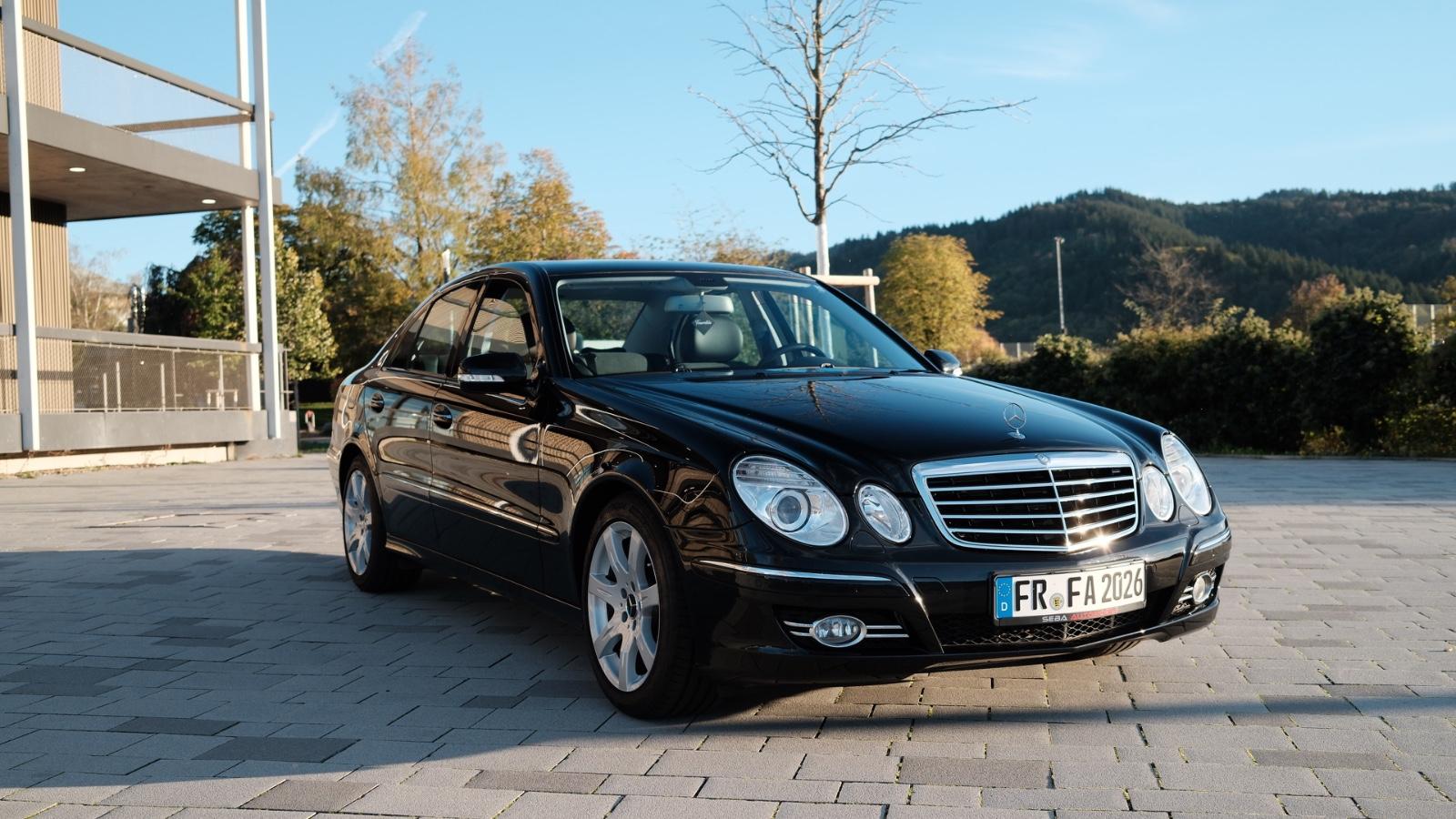 Mercedes-Benz E 220