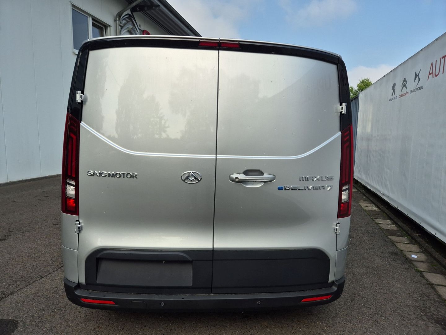 Fahrzeugabbildung Maxus eDeliver7 L2 88 kWh AT FWD LED ACC CarPlay SHZ