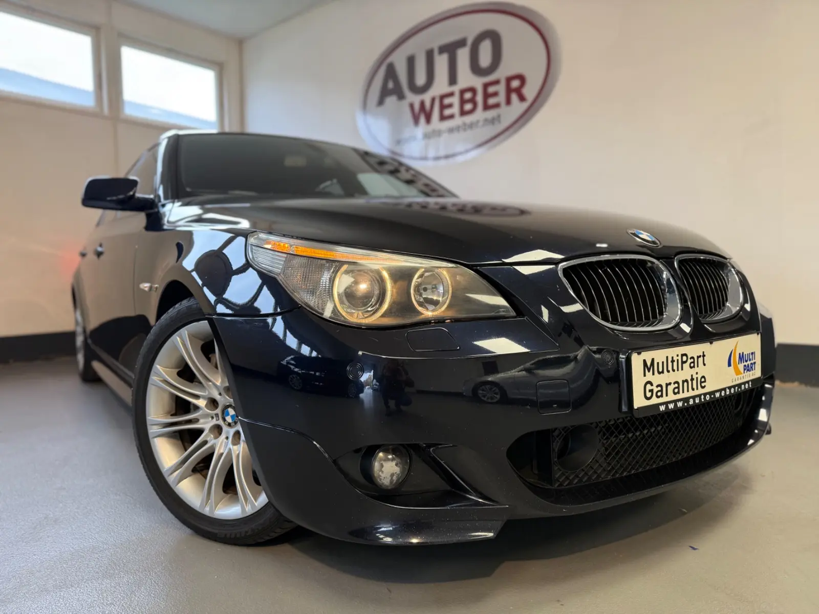 BMW 550 I A LIM*LEDER*BT*HEAD* NAVI*GSHD*M SPORT*V8*