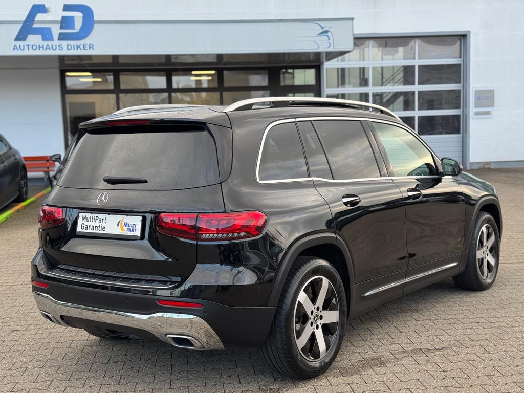 Mercedes-Benz GLB 180