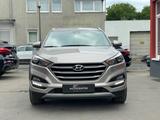 Hyundai Tucson Advantage 4WD - Hyundai TUCSON Gebrauchtwagen in Essen