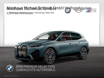 BMW Leasing Angebot: BMW iX xDrive40 Sportpaket HK HiFi DAB Komfortzg.