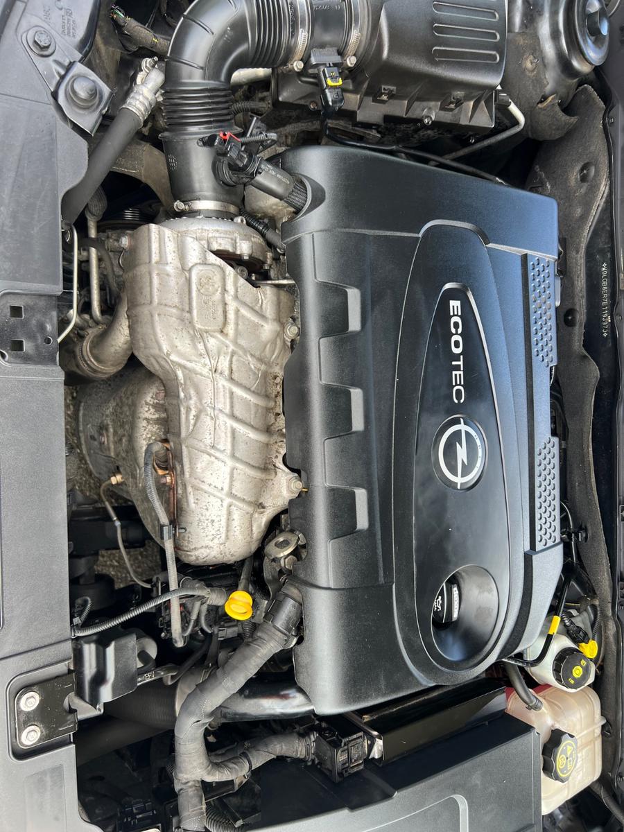 Opel INSIGNIA A SPORTS TOURER SELECTION