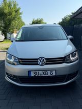 Volkswagen Sharan 1.4 TSI DSG Highline*NAVI*LEDER*XENON*KAM - Volkswagen Sharan aus 2013