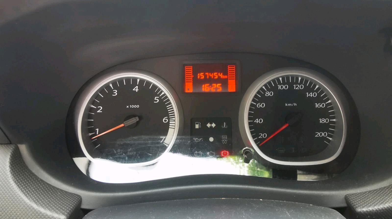 Dacia Duster 2010 — interior